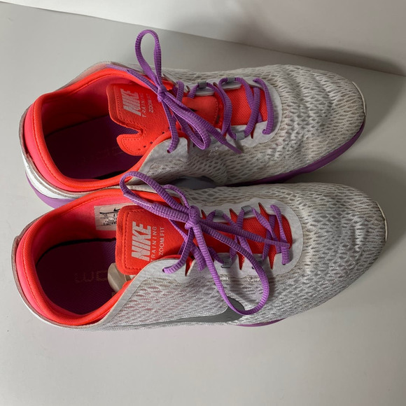 Nike Training Zoom Fit Sneakers Shoes Size 11 Womens White Purple Orange - Picture 2 of 11